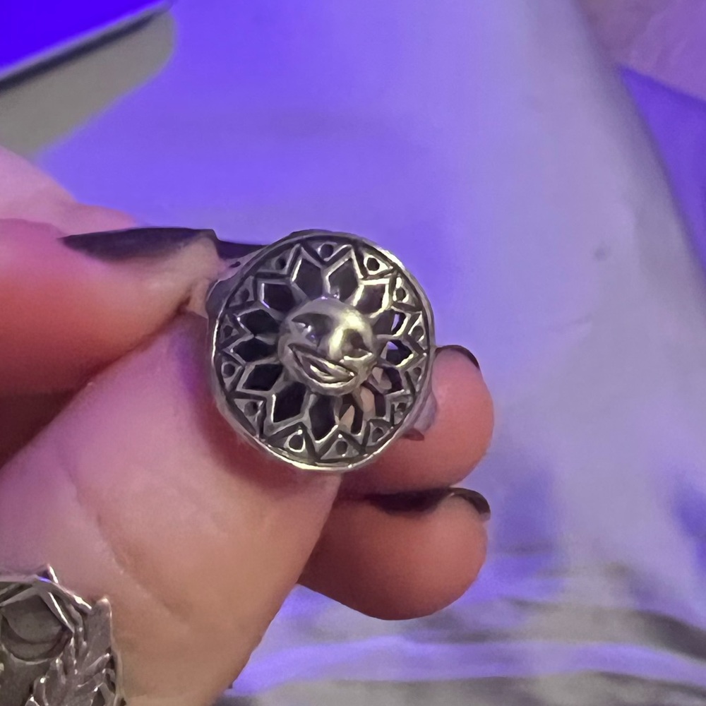 Sterling silver ring sun/ flower